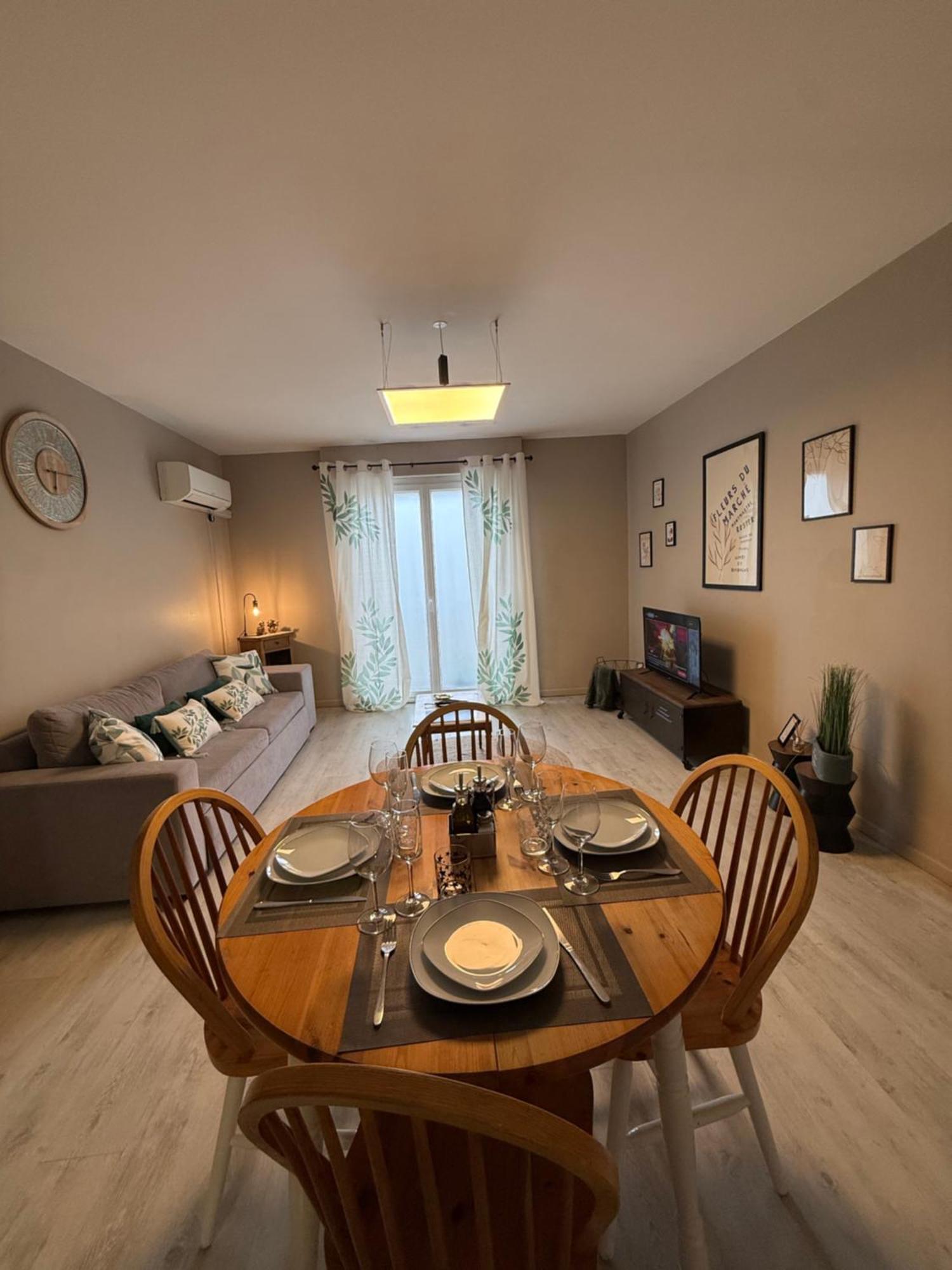 Le Carre Gambetta Apartment Каркасон Екстериор снимка