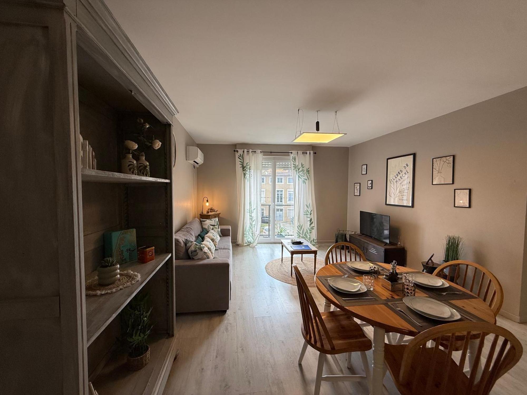Le Carre Gambetta Apartment Каркасон Екстериор снимка